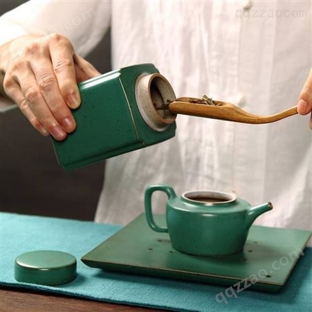 景德镇脂白方形陶瓷茶叶罐 影青瓷四方密封储茶罐 随身便携旅行茶具