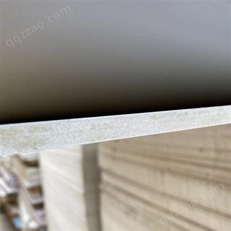 室内室外使用低密木塑板 环保防潮 广告制作 设备切割