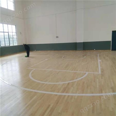 胜滨体育制作 健身房用 悬浮式 篮球馆木地板 经久耐用